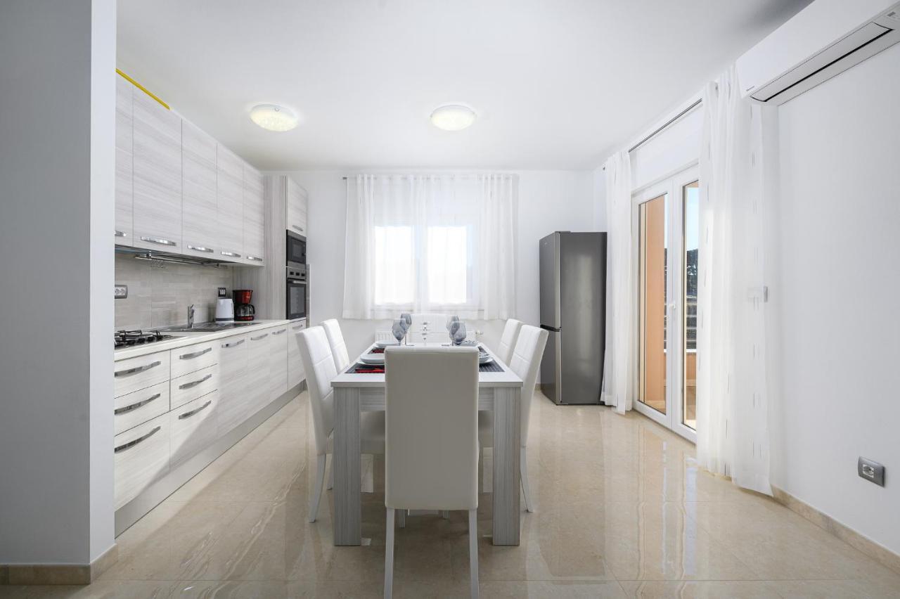 Stancija Amorozo 5 Poreč Exteriör bild