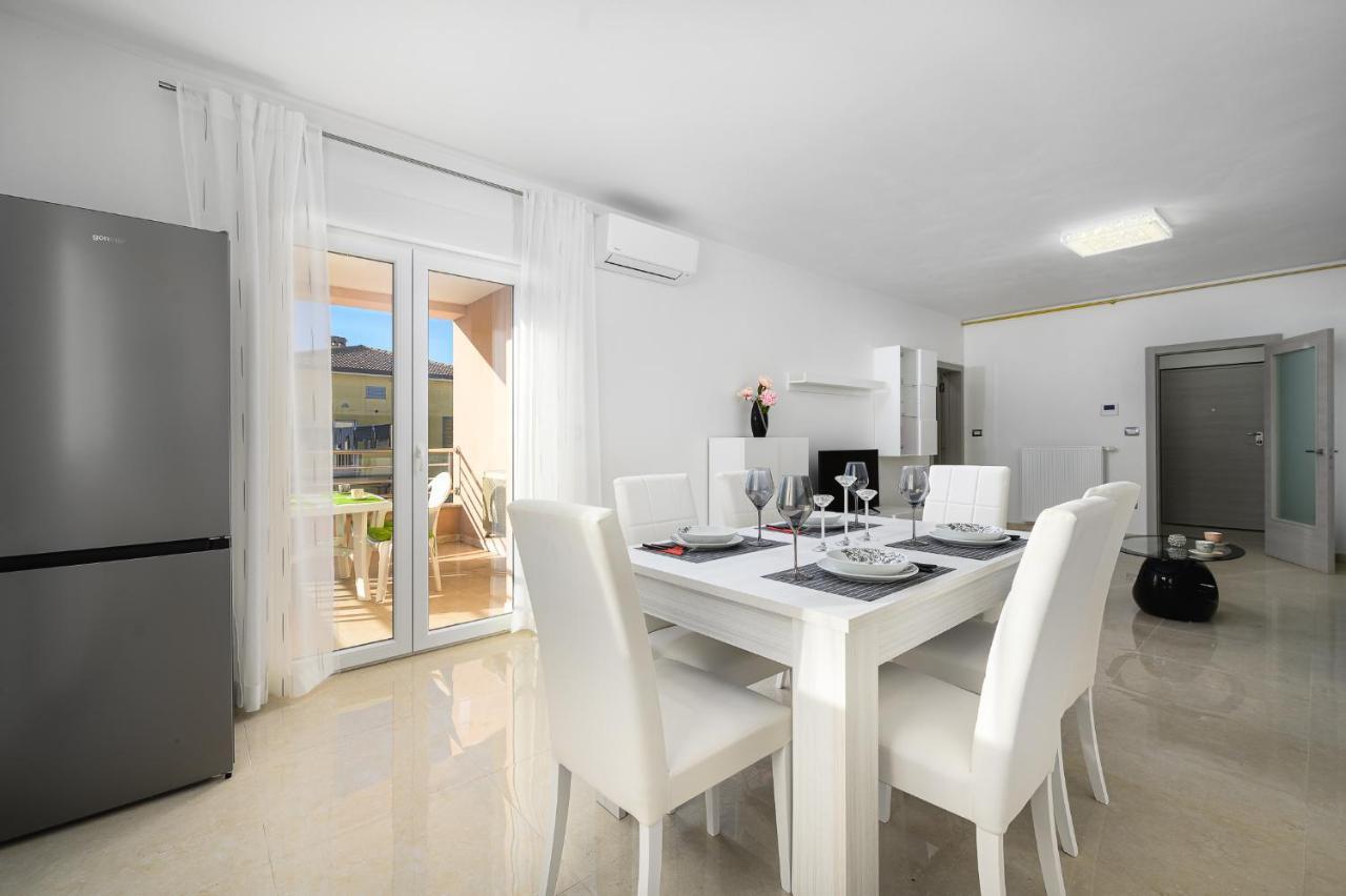 Stancija Amorozo 5 Poreč Exteriör bild
