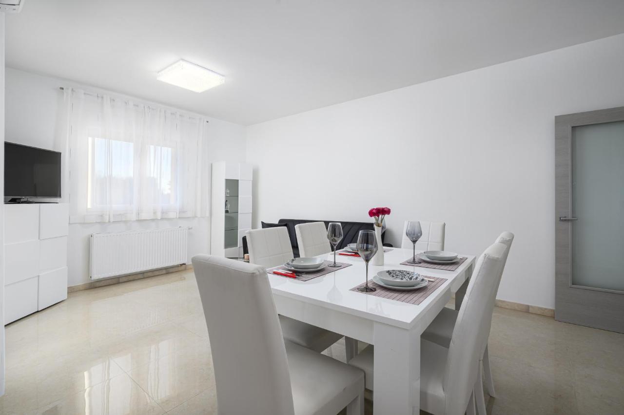 Stancija Amorozo 5 Poreč Exteriör bild